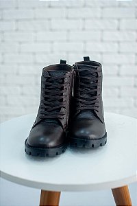 Bota Cano Baixo em Couro com zíper e cadarço