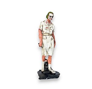 Boneco Coringa Enfermeira Estátua