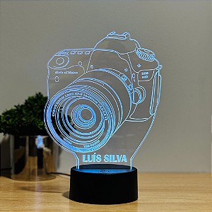 Luminária LED em Acrílico Câmera Fotográfica com Nome