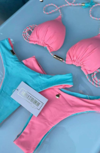 BIQUÍNI CAMÉLIA DUPLA FACE ROSA CHICLETE E AZUL PISCINA