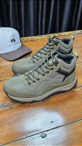 Bota Adventure Oliva
