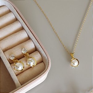 Conjunto Colar e Brinco de Pérola Entrelaçada - Ouro