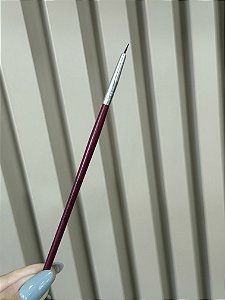 Pincel Fine Line p/ Acabemento 000 Cor Vinho Helen Color