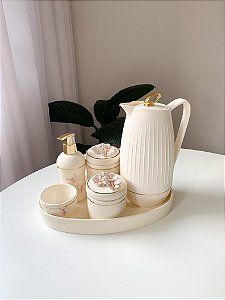 Kit higiene borboletas e flores creme com filete de ouro 6 peças