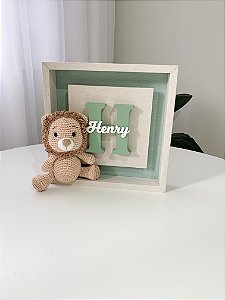 Enfeite de porta maternidade safari leão amigurumi