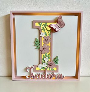 Quadro porta maternidade jardim borboletas e flores com nome e inicial luz de led