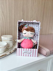 Boneca Mini Com Caixa Angela Frutas Moranguinho