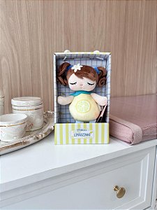 Boneca Mini Com Caixa Angela Frutas Limãozinho