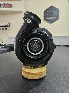 Expositor Turbina Mahle .42 + Relógio + Base Madeira - Preto Fosco