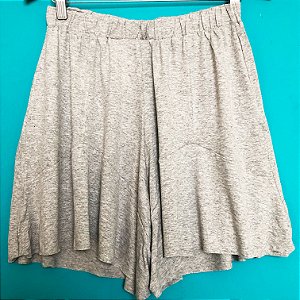 Short recorte cinza