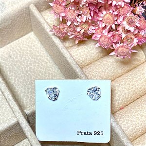 BRINCO CORAÇÃO PONTO DE LUZ EM PRATA 925