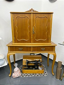 Cristaleira vintage de espelhos Irmãos Bellinghausen 1950