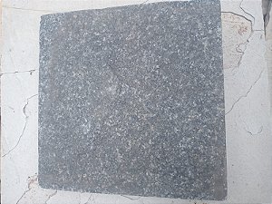 Pedra Miracema Serrada Cinza 30x30cm 1m² [Encomenda]