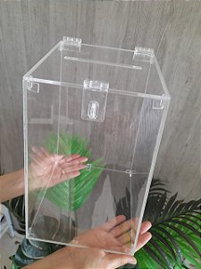 Urna Pirâmide De Acrílico - 30 Cm
