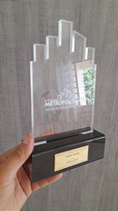 TROFÉU PERSONALIZADO MODELO METROPOLITANO