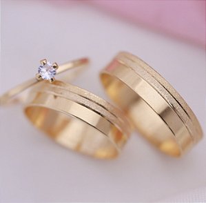 Par Aliança Caminhada do Amor 5mm Banhada a Ouro 18K com solitário