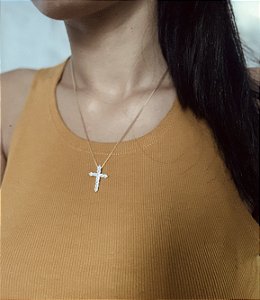 Colar Cruz Cravejada Banhada a Ouro 18K