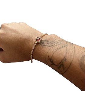 Pulseira Cravejada Pedra Vermelha Banhada a Ouro 18K