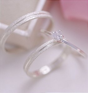 Par Aliança Affection 2mm Minimalista com Solitário