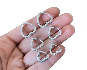 Brinco Argola Cravejada de Coração em Prata 925