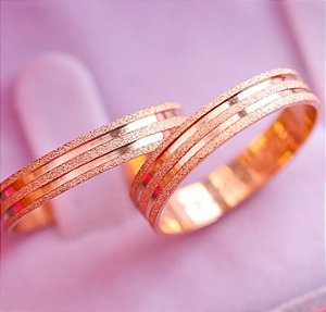 Aliança Love 4mm de Ouro 18k