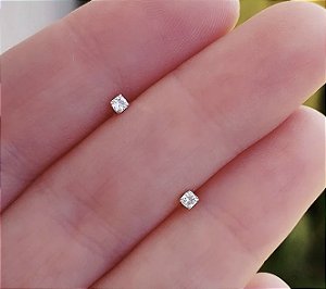 Brinco Ponto de Luz Redondo com Tarraxa baby 4mm em Prata 925