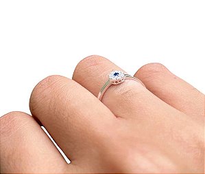 Anel Solitário Cravejado redondo em Prata 925