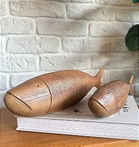 Escultura Decorativa de Peixe em Poliresina Amadeirada (2 tamanhos)
