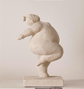 Escultura de Bailarina com as Mãos para Trás (22x12)