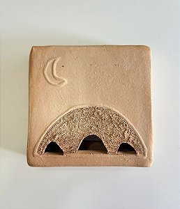 Tijolinho Decorativo de Barro Oca e Lua (15x15) | Coleção Barrolândia