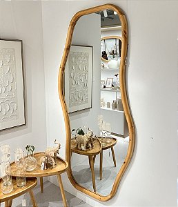 Espelho Decorativo Grande em Madeira Clara Modelo Orgânico (180x90)