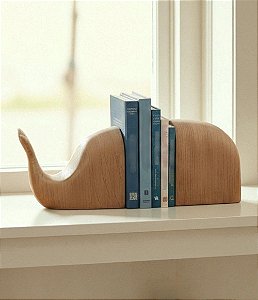 Aparador de Livros Baleia em Poliresina
