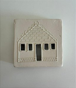 Tijolinho Decorativo de Barro Branco Casinha Feliz (15x15) | Coleção Barrolândia
