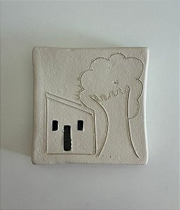 Tijolinho Decorativo de Barro Branco Casa e Árvore (15x15) | Coleção Barrolândia