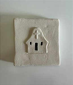 Tijolinho Decorativo de Barro Branco Igrejinha II (15x15) | Coleção Barrolândia