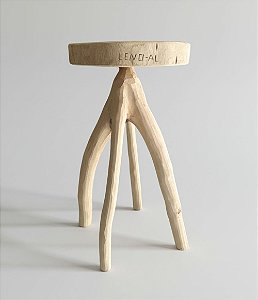 Banco Redondo em Madeira Cru por Leno (55x30)