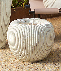 Vaso de Chão Branco em Fibra de Vidro (35x43,5Cm)