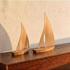 KIt Escultura Barco a Vela em Metal e Madeira (2 Pçs)