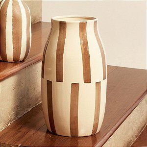 Vaso em Cerâmica com Listras Marrom P (33Cm)
