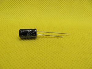 Capacitor Eletrolítico 10uF X 100V 105°C