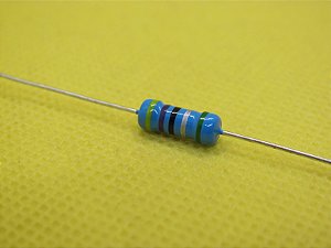 RR1N1807AD 18R 0,5% 1W