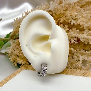 BRINCO AÇO INOX ARGOLINHA CLICK CRAVEJADA STRASS 3 FIOS - PRATEADA