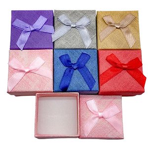 CAIXINHA DE PRESENTE  5X5CM ESTAMPA LISA - CORES SORTIDAS