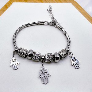 PULSEIRA AÇO INOX TIPO PANDORA PINGENTES AÇO INOX MÃOS E BERLOQUES CRAVEJADOS STRASS - PRATEADA