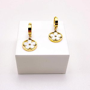 BRINCO AÇO INOXIDÁVEL  ARGOLINHA CLICK FLOR PEROLADO -DOURADO
