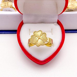ANEL DE AÇO INOXIDÁVEL TREVO - DOURADO