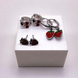 CARTELA TRIO BRINCO AÇO INOXIDÁVEL MORANGO E CEREJA - PRATEADO