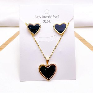 CONJUNTO COLAR  E BRINCO AÇO INOXIDÁVEL  CORAÇÃO PRETO - DOURADO