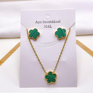 CONJUNTO COLAR  E BRINCO AÇO INOXIDÁVEL  FLOR VERDE - DOURADO