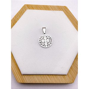 PINGENTE AÇO INOXIDÁVEL SÃO BENTO (P) 1,5CMX1,5CM - PRATEADO